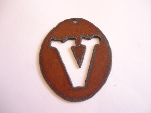 (image for) Initial metal cutout pendant Oval #OM-V